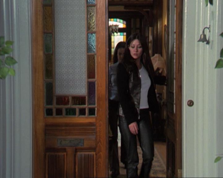 Charmed-Online-dot-312WrestlingWithDemons0810.jpg Charmed-Online-dot-312WrestlingWithDemons0810.jpg