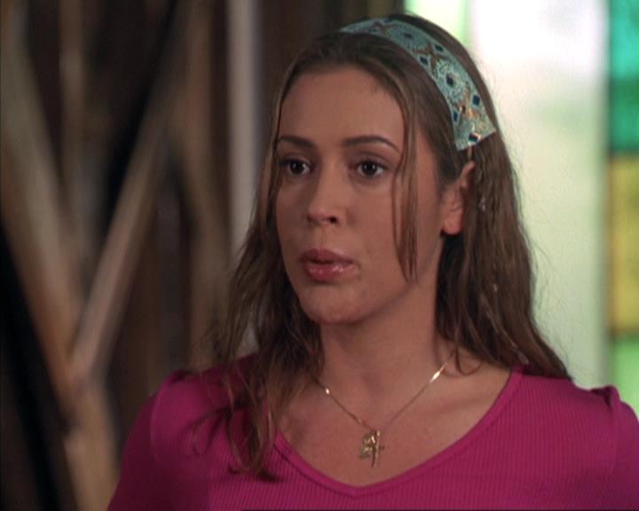 Charmed-Online-dot-312WrestlingWithDemons0900.jpg Charmed-Online-dot-312WrestlingWithDemons0900.jpg