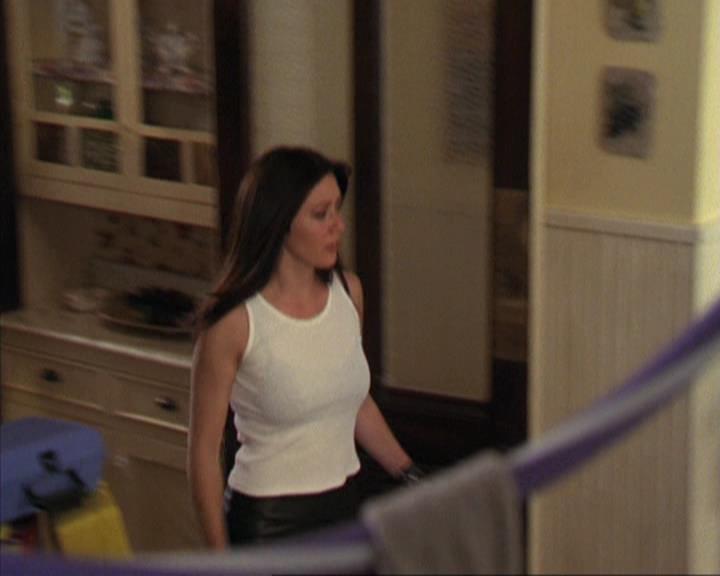 Charmed-Online-dot-312WrestlingWithDemons1150.jpg Charmed-Online-dot-312WrestlingWithDemons1150.jpg