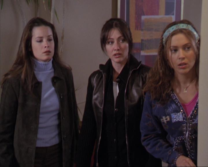 Charmed-Online-dot-312WrestlingWithDemons1212.jpg Charmed-Online-dot-312WrestlingWithDemons1212.jpg