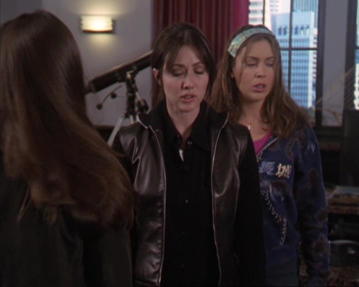 Charmed-Online-dot-312WrestlingWithDemons1230.jpg Charmed-Online-dot-312WrestlingWithDemons1230.jpg