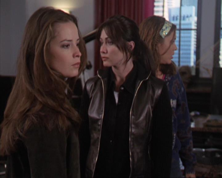 Charmed-Online-dot-312WrestlingWithDemons1232.jpg Charmed-Online-dot-312WrestlingWithDemons1232.jpg