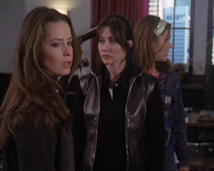 Charmed-Online-dot-312WrestlingWithDemons1233.jpg Charmed-Online-dot-312WrestlingWithDemons1233.jpg