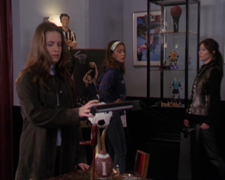 Charmed-Online-dot-312WrestlingWithDemons1295.jpg Charmed-Online-dot-312WrestlingWithDemons1295.jpg