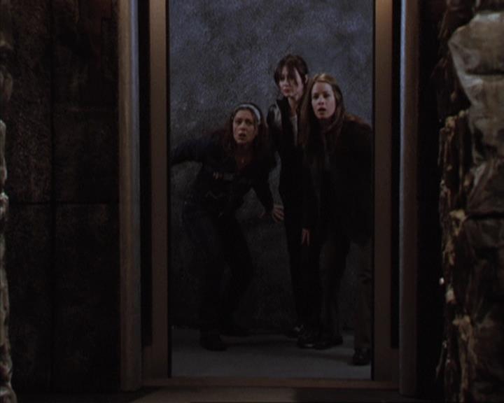 Charmed-Online-dot-312WrestlingWithDemons1367.jpg Charmed-Online-dot-312WrestlingWithDemons1367.jpg