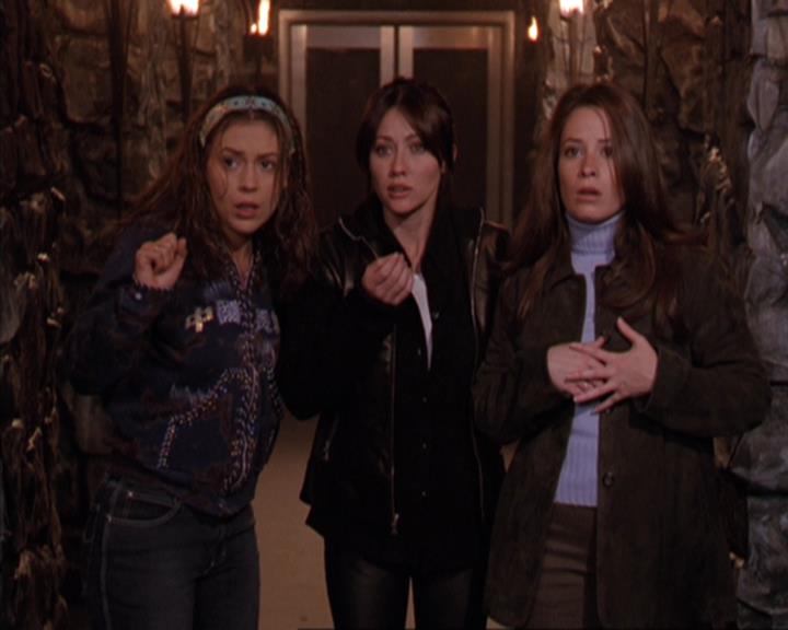 Charmed-Online-dot-312WrestlingWithDemons1424.jpg Charmed-Online-dot-312WrestlingWithDemons1424.jpg