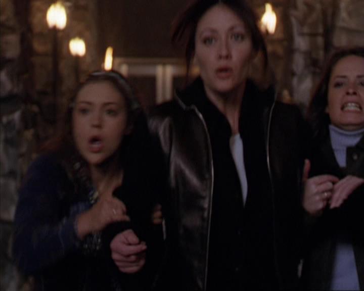 Charmed-Online-dot-312WrestlingWithDemons1436.jpg Charmed-Online-dot-312WrestlingWithDemons1436.jpg