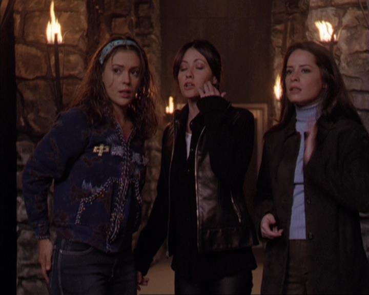 Charmed-Online-dot-312WrestlingWithDemons1447.jpg Charmed-Online-dot-312WrestlingWithDemons1447.jpg