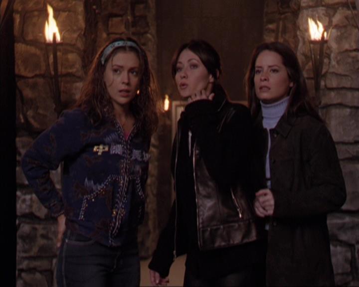 Charmed-Online-dot-312WrestlingWithDemons1448.jpg Charmed-Online-dot-312WrestlingWithDemons1448.jpg