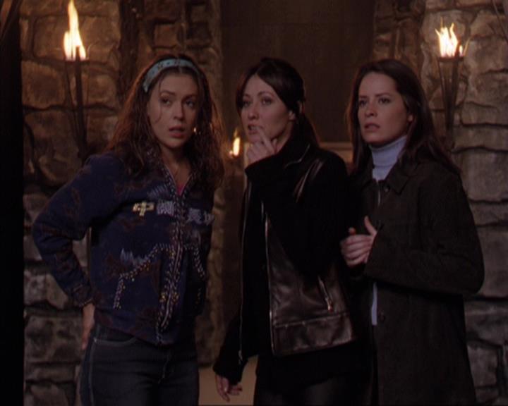 Charmed-Online-dot-312WrestlingWithDemons1449.jpg Charmed-Online-dot-312WrestlingWithDemons1449.jpg
