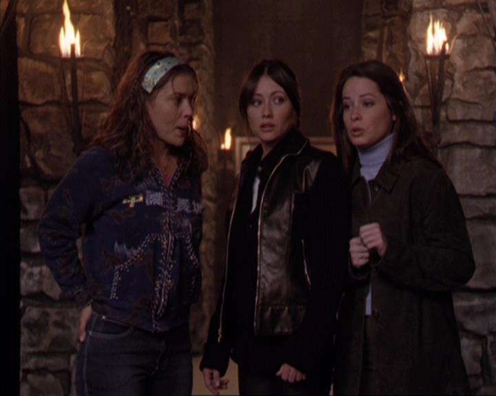 Charmed-Online-dot-312WrestlingWithDemons1457.jpg Charmed-Online-dot-312WrestlingWithDemons1457.jpg