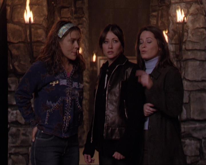 Charmed-Online-dot-312WrestlingWithDemons1459.jpg Charmed-Online-dot-312WrestlingWithDemons1459.jpg