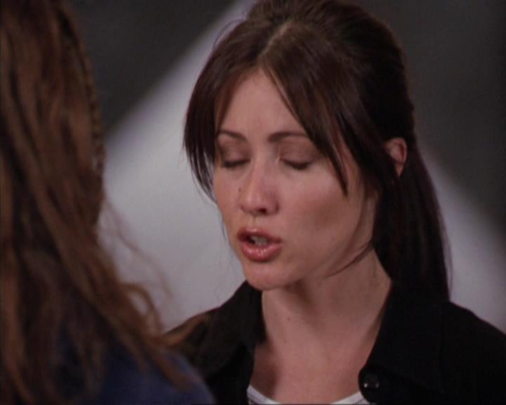 Charmed-Online-dot-312WrestlingWithDemons2031.jpg Charmed-Online-dot-312WrestlingWithDemons2031.jpg