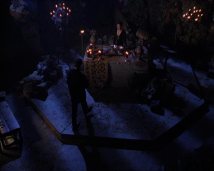 Charmed-Online-dot-313BrideAndGloom0361.jpg Charmed-Online-dot-313BrideAndGloom0361.jpg