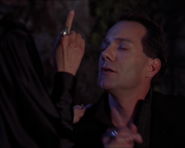 Charmed-Online-dot-313BrideAndGloom0437.jpg Charmed-Online-dot-313BrideAndGloom0437.jpg