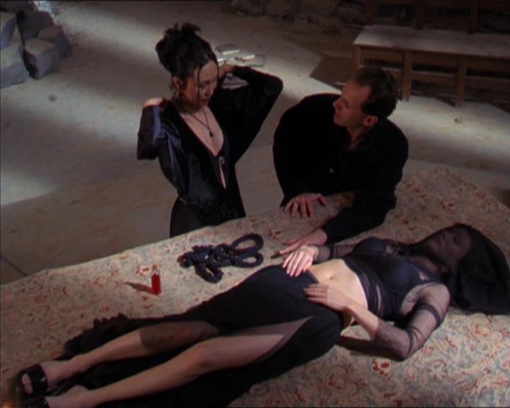 Charmed-Online-dot-313BrideAndGloom1046.jpg Charmed-Online-dot-313BrideAndGloom1046.jpg