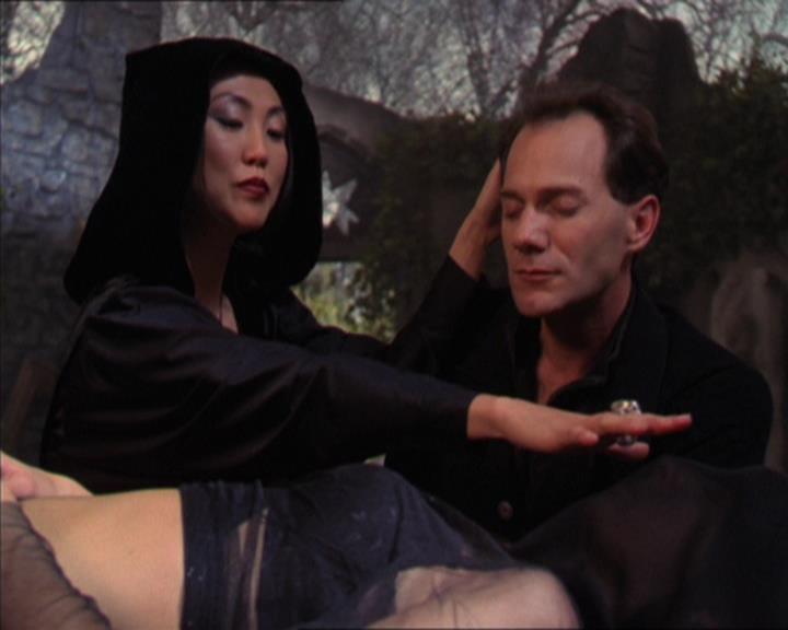 Charmed-Online-dot-313BrideAndGloom1056.jpg Charmed-Online-dot-313BrideAndGloom1056.jpg