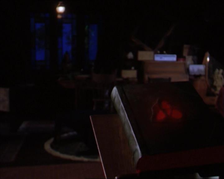 Charmed-Online-dot-313BrideAndGloom1785.jpg Charmed-Online-dot-313BrideAndGloom1785.jpg