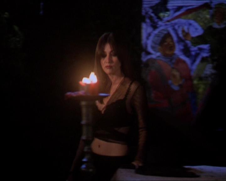 Charmed-Online-dot-313BrideAndGloom2014.jpg Charmed-Online-dot-313BrideAndGloom2014.jpg