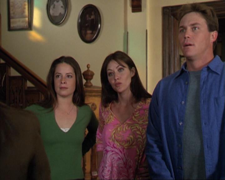 Charmed-Online-dot-314TheGoodTheBadAndTheCursed0332.jpg Charmed-Online-dot-314TheGoodTheBadAndTheCursed0332.jpg