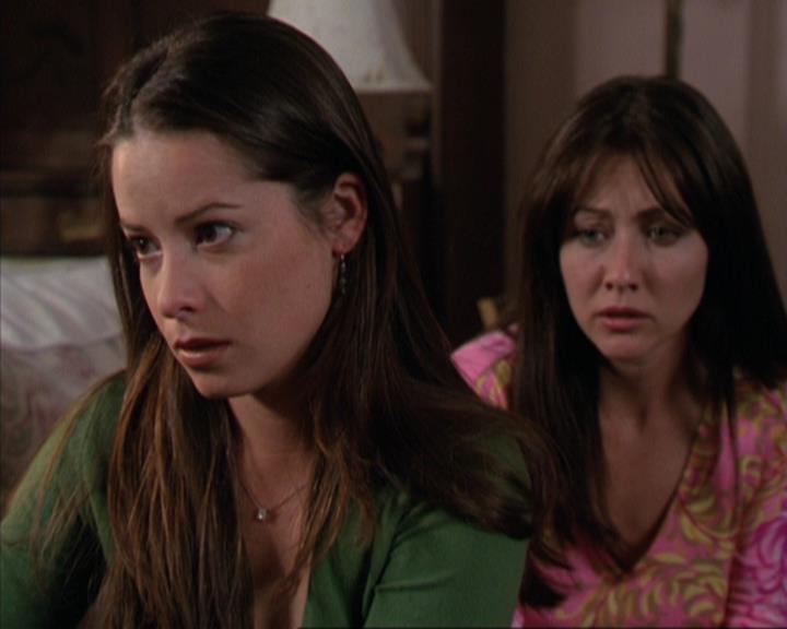 Charmed-Online-dot-314TheGoodTheBadAndTheCursed0700.jpg Charmed-Online-dot-314TheGoodTheBadAndTheCursed0700.jpg