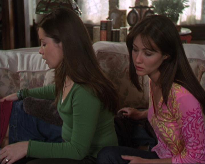 Charmed-Online-dot-314TheGoodTheBadAndTheCursed0745.jpg Charmed-Online-dot-314TheGoodTheBadAndTheCursed0745.jpg