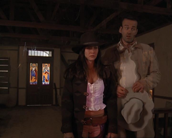 Charmed-Online-dot-314TheGoodTheBadAndTheCursed1630.jpg Charmed-Online-dot-314TheGoodTheBadAndTheCursed1630.jpg