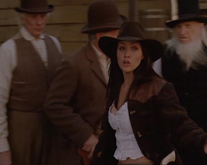 Charmed-Online-dot-314TheGoodTheBadAndTheCursed2043.jpg