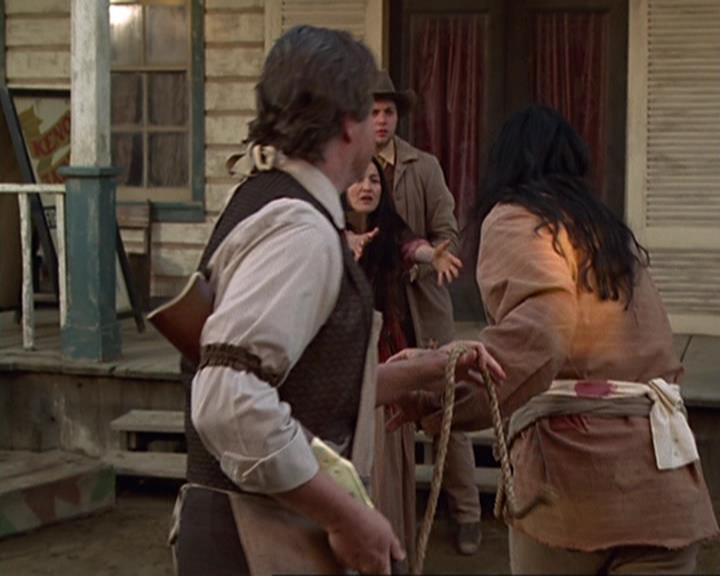 Charmed-Online-dot-314TheGoodTheBadAndTheCursed2120.jpg Charmed-Online-dot-314TheGoodTheBadAndTheCursed2120.jpg