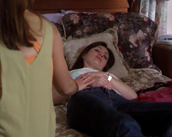 Charmed-Online-dot-315JustHarried0802.jpg Charmed-Online-dot-315JustHarried0802.jpg