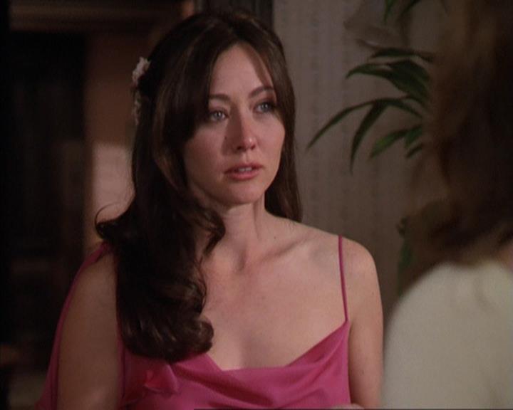 Charmed-Online-dot-315JustHarried1125.jpg Charmed-Online-dot-315JustHarried1125.jpg