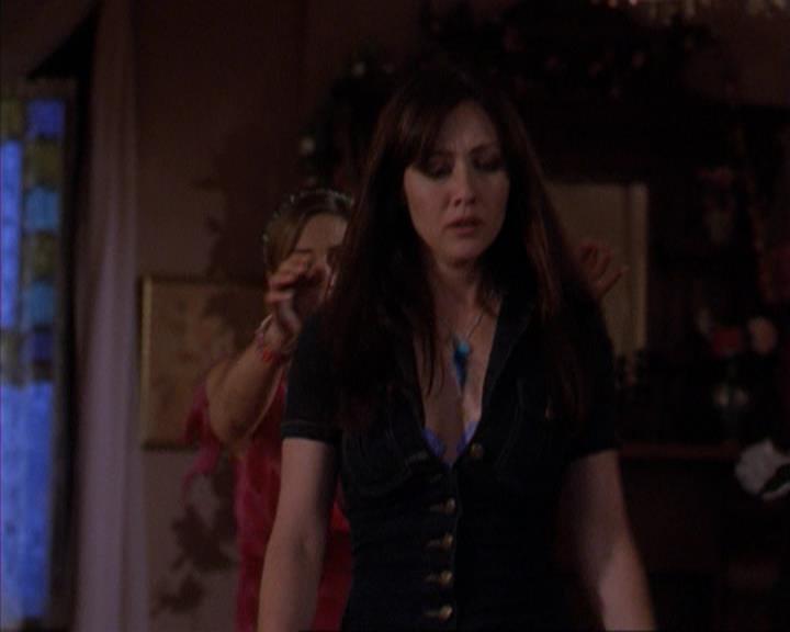 Charmed-Online-dot-315JustHarried1807.jpg Charmed-Online-dot-315JustHarried1807.jpg