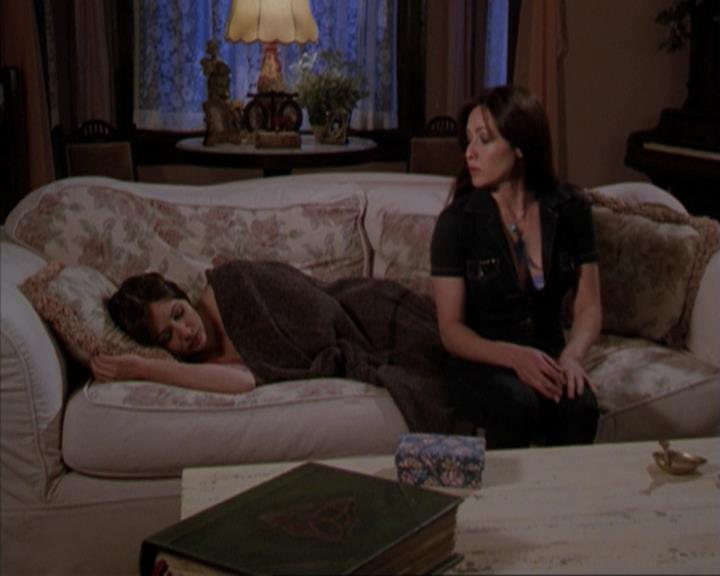 Charmed-Online-dot-315JustHarried1892.jpg Charmed-Online-dot-315JustHarried1892.jpg