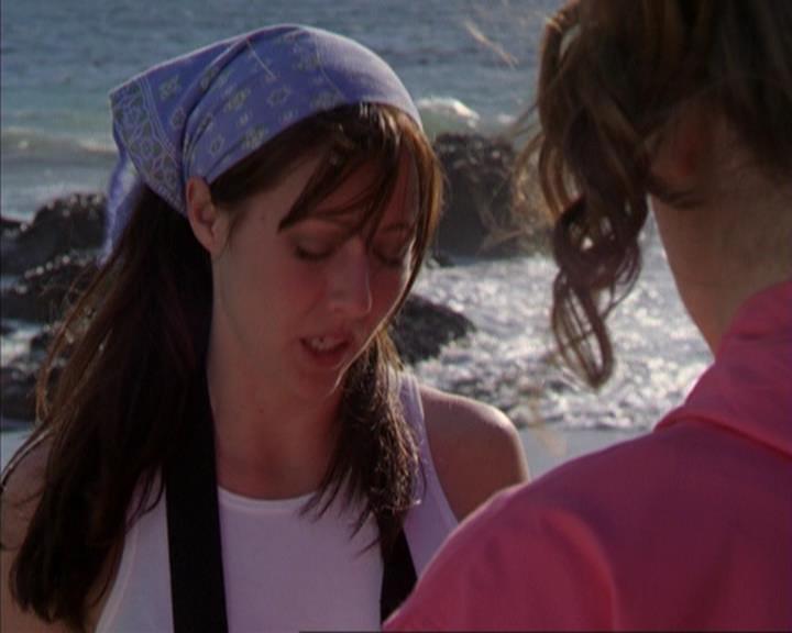 Charmed-Online-dot-316DeathTakesAHalliwell0062.jpg Charmed-Online-dot-316DeathTakesAHalliwell0062.jpg