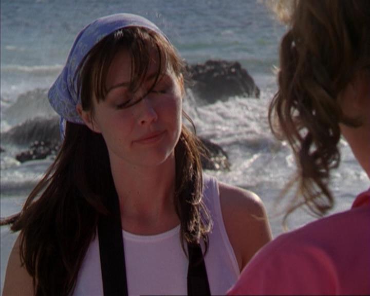 Charmed-Online-dot-316DeathTakesAHalliwell0091.jpg