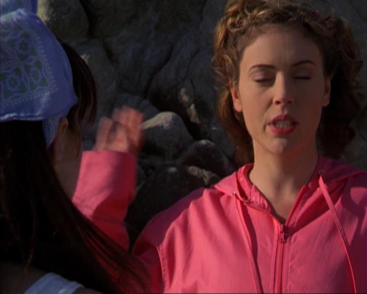 Charmed-Online-dot-316DeathTakesAHalliwell0094.jpg