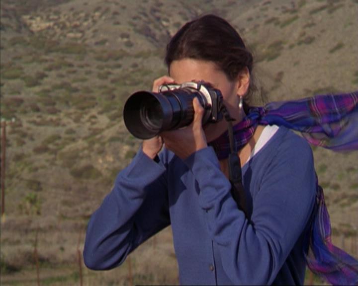 Charmed-Online-dot-316DeathTakesAHalliwell0116.jpg Charmed-Online-dot-316DeathTakesAHalliwell0116.jpg