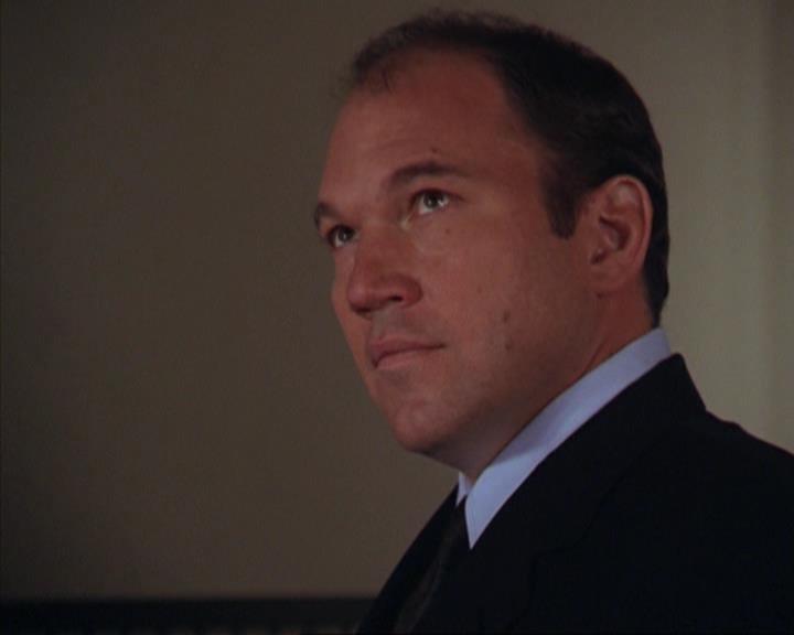 Charmed-Online-dot-316DeathTakesAHalliwell0164.jpg Charmed-Online-dot-316DeathTakesAHalliwell0164.jpg