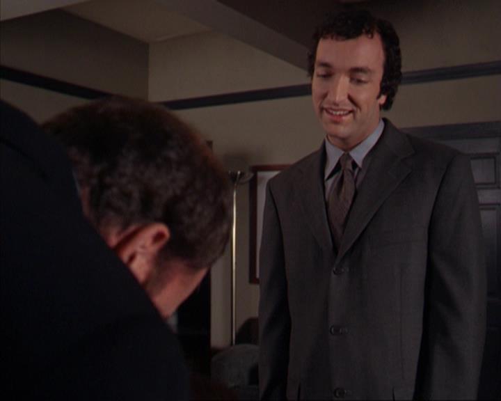 Charmed-Online-dot-316DeathTakesAHalliwell0236.jpg Charmed-Online-dot-316DeathTakesAHalliwell0236.jpg