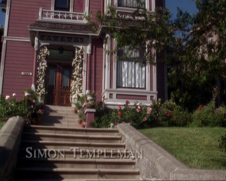 Charmed-Online-dot-316DeathTakesAHalliwell0304.jpg Charmed-Online-dot-316DeathTakesAHalliwell0304.jpg