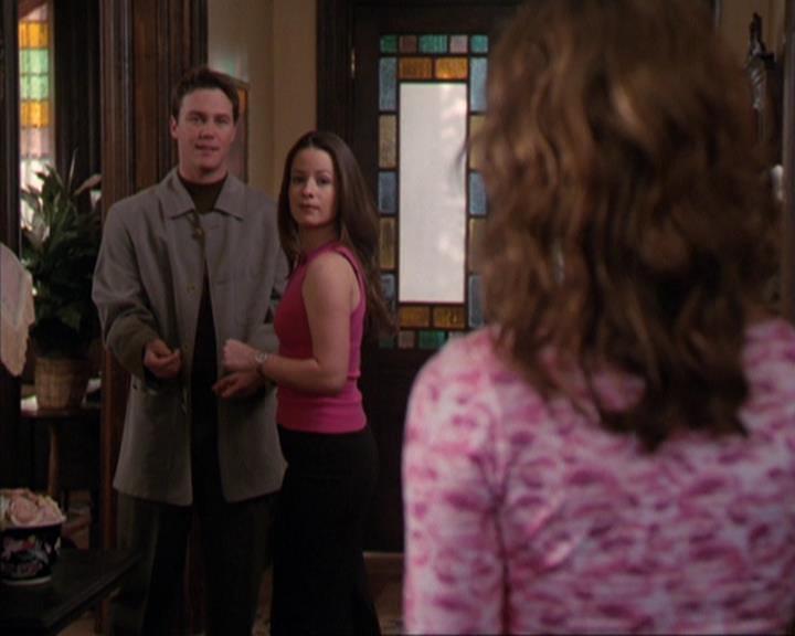 Charmed-Online-dot-316DeathTakesAHalliwell0329.jpg