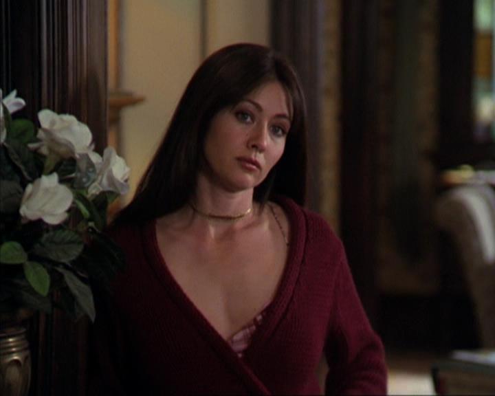 Charmed-Online-dot-316DeathTakesAHalliwell0383.jpg