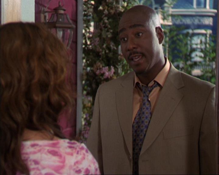 Charmed-Online-dot-316DeathTakesAHalliwell0385.jpg Charmed-Online-dot-316DeathTakesAHalliwell0385.jpg