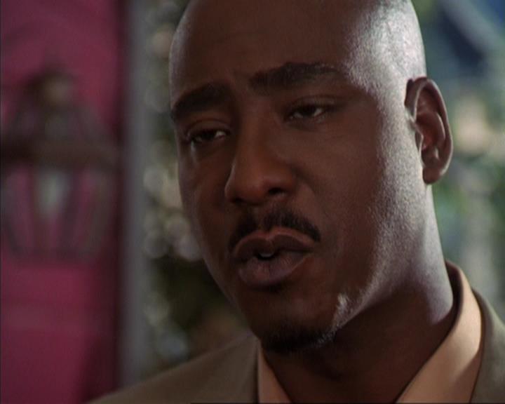 Charmed-Online-dot-316DeathTakesAHalliwell0422.jpg Charmed-Online-dot-316DeathTakesAHalliwell0422.jpg