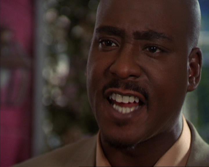 Charmed-Online-dot-316DeathTakesAHalliwell0432.jpg Charmed-Online-dot-316DeathTakesAHalliwell0432.jpg