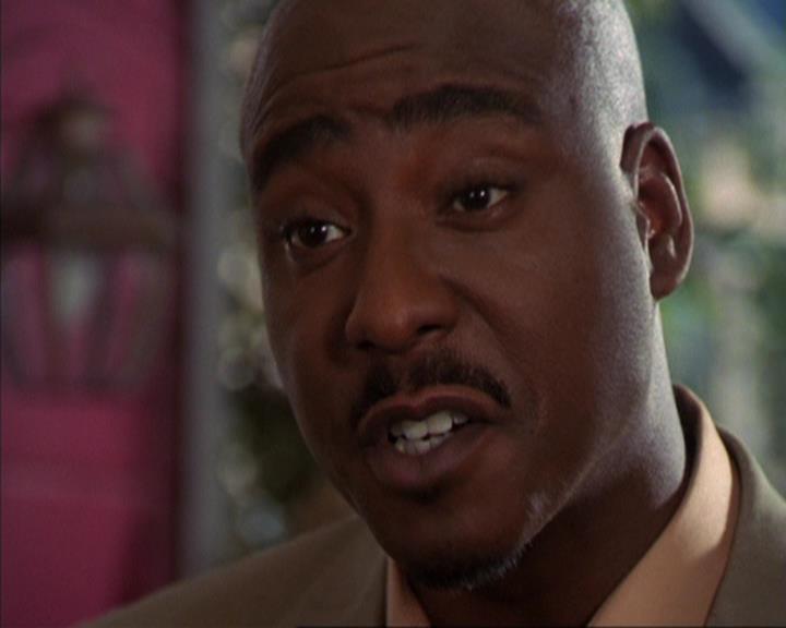 Charmed-Online-dot-316DeathTakesAHalliwell0447.jpg Charmed-Online-dot-316DeathTakesAHalliwell0447.jpg