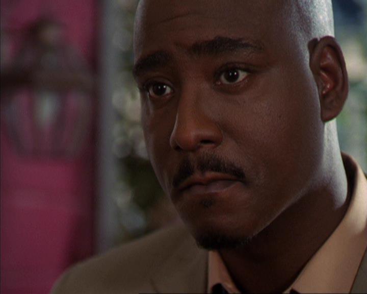 Charmed-Online-dot-316DeathTakesAHalliwell0450.jpg Charmed-Online-dot-316DeathTakesAHalliwell0450.jpg