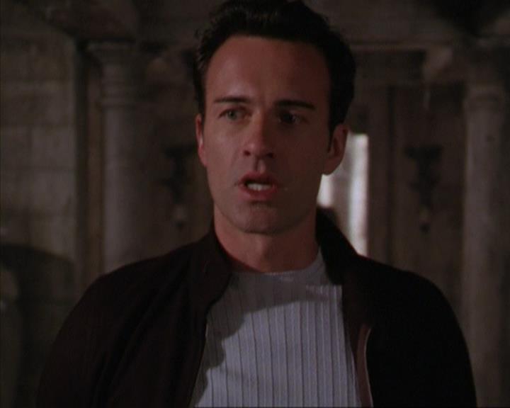 Charmed-Online-dot-316DeathTakesAHalliwell0530.jpg