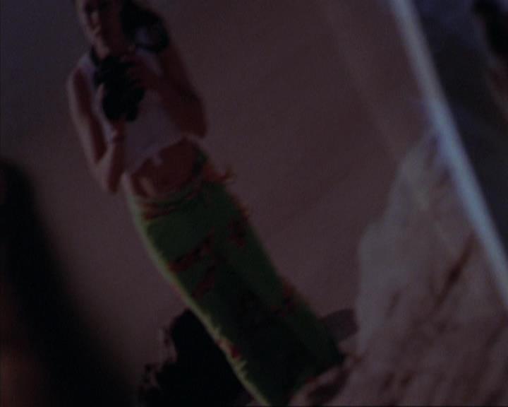 Charmed-Online-dot-316DeathTakesAHalliwell0614.jpg Charmed-Online-dot-316DeathTakesAHalliwell0614.jpg