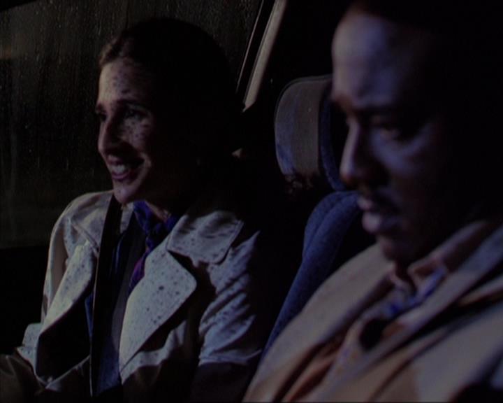 Charmed-Online-dot-316DeathTakesAHalliwell0627.jpg Charmed-Online-dot-316DeathTakesAHalliwell0627.jpg